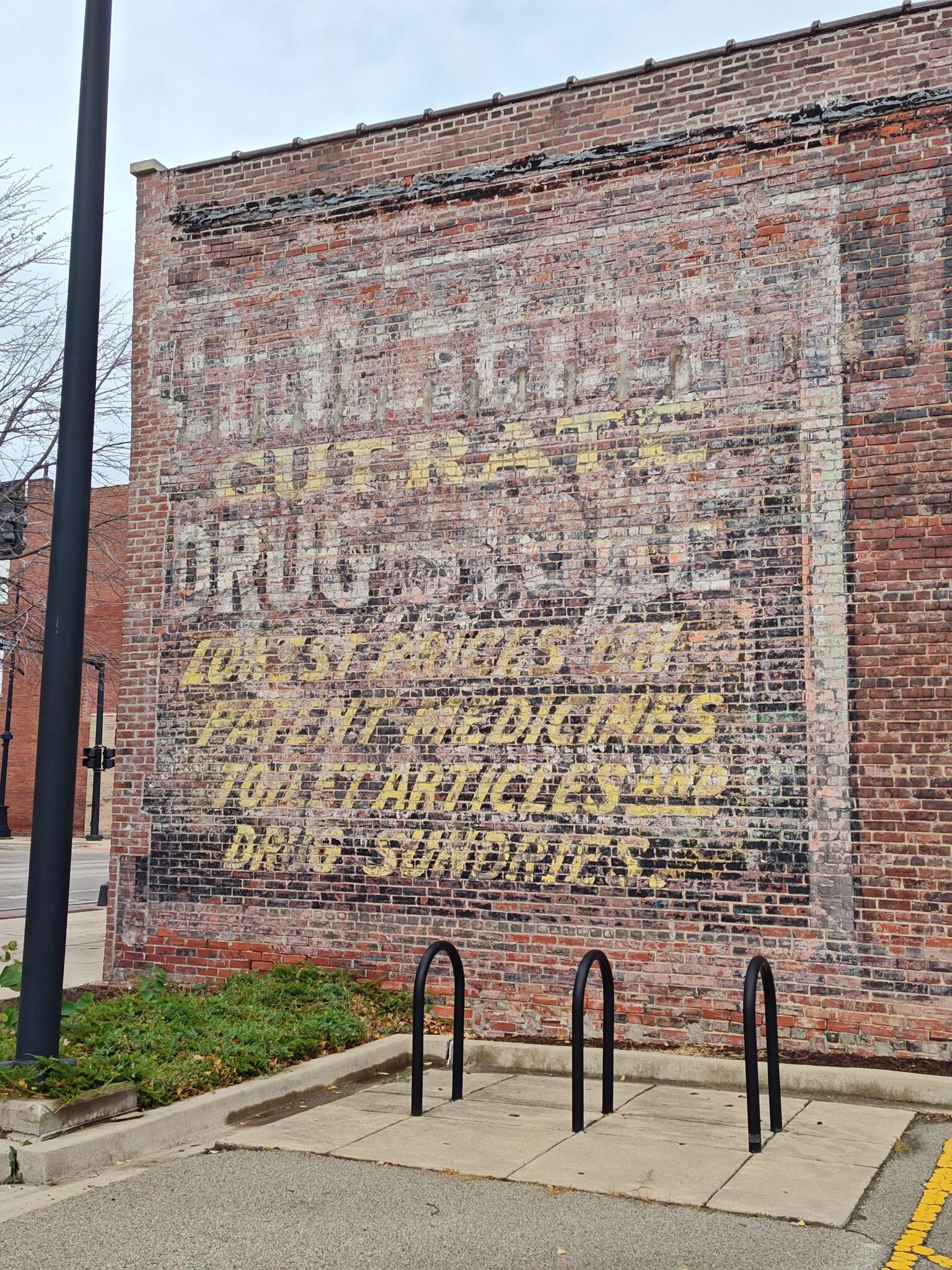 Cutrate Drigstore Ad
